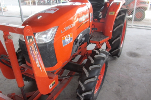 KUBOTA L3608 MAX คุณภาพเยี่ยม พร้อมใบมีดติดตัวรถ พร้อมผานตร้าช้างมือสองเอาไปเลย ดาวน์ 90,000 บาทเท่านั้น