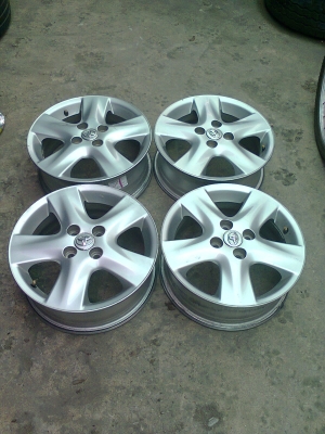 ขายล้อ TOYOTA ขอบ15ชุดละ4500