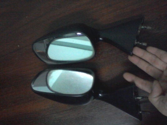 กระจกมองข้าง ติดแก้มหรือประตู made in japan กระจกมองข้าง ติดแก้มหรือประตู made in japan