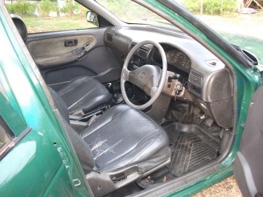 ต้องการขายรถ NISSAN  SENTRA   ราคา 29000 บาท