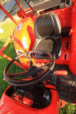 รถคูโบต้า 47 แรงม้า รุ่น L4708 พร้อมอุปกรณ์ 3 รายการ