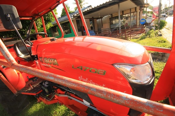 รถคูโบต้า 47 แรงม้า รุ่น L4708 พร้อมอุปกรณ์ 3 รายการ
