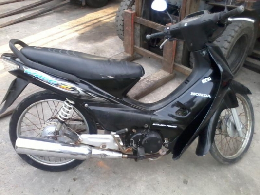 ขายเวฟ Z สภาพตามรูปครับ ขี่ได้เลยไปเก็บนิดหน่อย ส่งได้ครับ 9,000 บาท