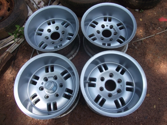 ขาย แม๊กขอบ15 6รู กว้าง 8.5