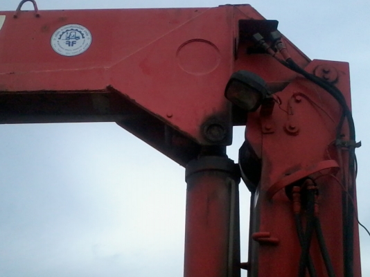 ขายเครน5ตัน6ปอก UNIC 6เหลี่ยม สภาพดี เอวแน่ ไม่มีร้าว ดามป่ะ สวยๆๆครับ