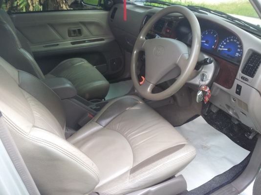 D4D 4 ประตู สวยๆเลยครับ