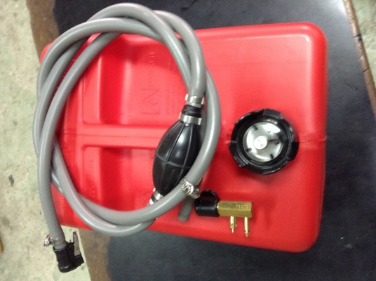 ขายเครื่อง 5 แรง ซูซูกิ 2 จังหวะ2สูบ พร้อมถังน้ำมันใหม่ๆ 11.3 ลิตร(ยังไม่เคยใส่น้ำมัน) เป็นท่อนยาวครับ