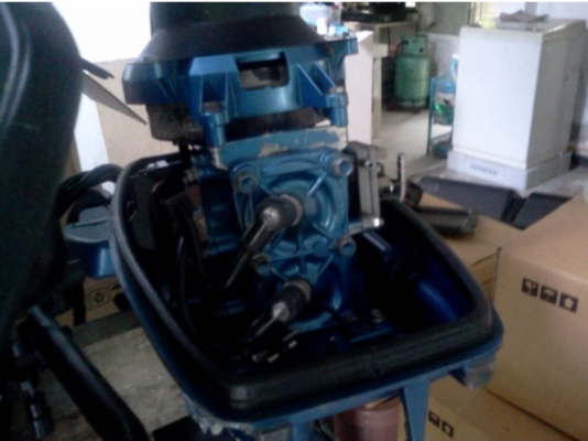 ขายเครื่อง 5 แรง ซูซูกิ 2 จังหวะ2สูบ พร้อมถังน้ำมันใหม่ๆ 11.3 ลิตร(ยังไม่เคยใส่น้ำมัน) เป็นท่อนยาวครับ