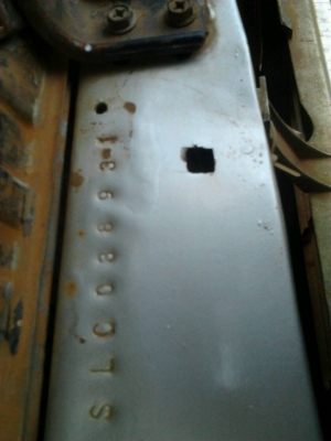 NISSAN BIG M BD25 - 2.5 MT ปี 38 เครื่องฝาแดง สภาพดีเดิมๆพร้อมใช้งานครับ เครื่องแห้งแรงดีไม่มีเยิ้ม ภายในเก๋งคอนโซลครบพร้อม พวงมาลัยธรรมดา กระบะพื้นสวยไม่ผุกร่อน ช่วงล่างแน่นคัชซีไม่มีผุ ยางสภาพดี 4 เส้นประมาณ 60\% พร้อมใช้งาน เอกสารทะเบียนครบพร้อมโอน ราคา