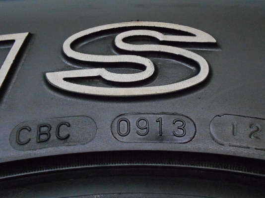 ขายยาง Maxxis H/P Bravo 600 265/70/16 ปี 13/ใส่,ถ่วงฟรีค่ะ