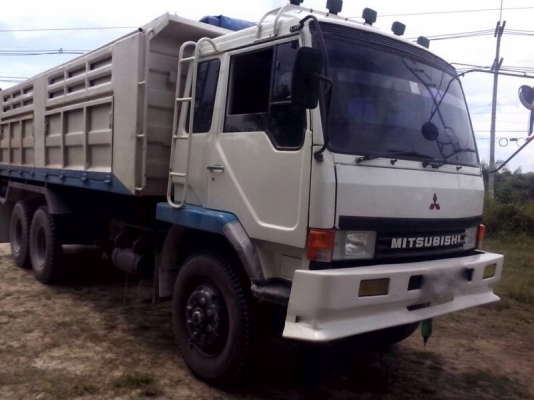 รถมิตซู 10 ล้อดั้ม FN257 - TF 220 แรงม้า  สนใจติดต่อ 081 - 6079515