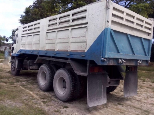 รถมิตซู 10 ล้อดั้ม FN257 - TF 220 แรงม้า  สนใจติดต่อ 081 - 6079515