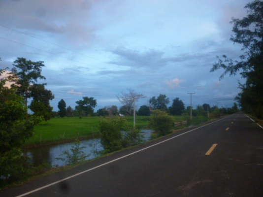 ต้องการรถเกี่ยวข้าว นาปี 4 คัน มาศรีสะเกษ ราคาไร่ละ 650 เริ่มต้น 700 800 บาท เกี่ยวข้าวเสร็จรับเงินกลับบ้านได้เลย ทำสัญญากันได้นะครับ((รีบกันนะครับเราจะจองพื้นที่ไว้ให้)) รับประกันได้เลยเก็บเงินง่าย ให้ญาติช่วยบริหาร มีเครื่องตรวจวัดนาได้ยิ่งดีครับ รถกระ ต้องการรถเกี่ยวข้าว นาปี 4 คัน มาศรีสะเกษ ราคาไร่ละ 650 เริ่มต้น 700 800 บาท เกี่ยวข้าวเสร็จรับเงินกลับบ้านได้เลย ทำสัญญากันได้นะครับ((รีบกันนะครับเราจะจองพื้นที่ไว้ให้)) รับประกันได้เลยเก็บเงินง่าย ให้ญาติช่วยบริหาร มีเครื่องตรวจวัดนาได้ยิ่งดีครับ รถกระ