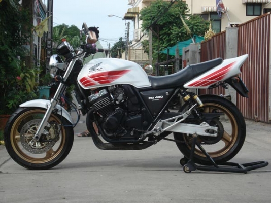 ขาย CB400sf ปี98 แบ็มโบ้สภาพสวยๆ ไสๆ เครื่องดีท่อแต่งมีทะเบียนชุดโอนครบๆ