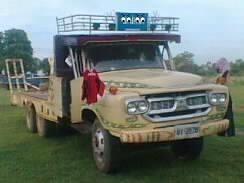 ISUZU TX 165 HP 6BD1 รถหัวยาวหางปลาสิบล้อเพลาเดียว มีหางไฮดรอลิกส์ขึ้นรถเกี่ยวข้าวครบพร้อมใช้งาน เครื่องแห้งแรงดี หัวเก๋งสวยบางเดิมๆไม่มีผุกร่อน ภายในคอนโซลครบพร้อม ช่วงล่างคัชซีไม่ผุ ยางสภาพดี 70\% พร้อมใช้งาน ราคาต่อรองได้ครับ