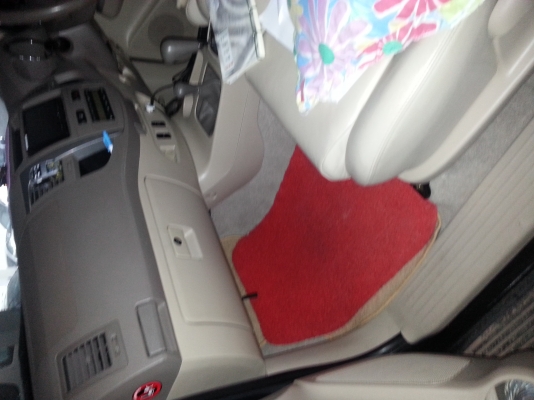 ขายรถฟอร์จูนเนอร์  lpg  เครื่องเบ็นซิน 2.7 vvti ราคาต่อรองได้ไม่แพงเลย ลดพิเศษร้อนเงินเหลือ 550,000