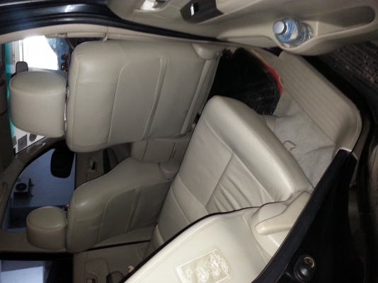 ขายรถฟอร์จูนเนอร์  lpg  เครื่องเบ็นซิน 2.7 vvti ราคาต่อรองได้ไม่แพงเลย ลดพิเศษร้อนเงินเหลือ 550,000