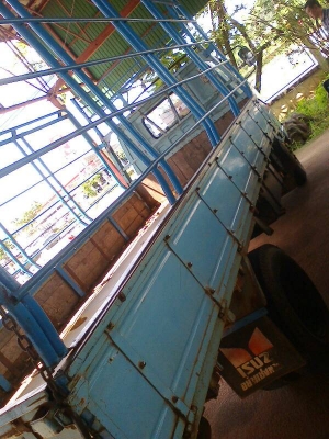 ISUZU NKR 110แรงม้า 4BE1 ฝาดำ ห้างแท้ เกียรยาว พร้อมคอกสวยครคบ