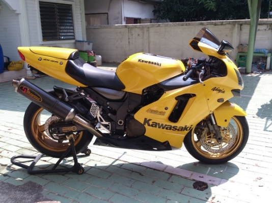 แจ่มสิทธิ์ ลดอีก KAWASAKI Ninja ZX12R ปี2003 ท่อไทเท akrapovic ทั้งเส้น แจ่มสิทธิ์ ลดอีก KAWASAKI Ninja ZX12R ปี2003 ท่อไทเท akrapovic ทั้งเส้น