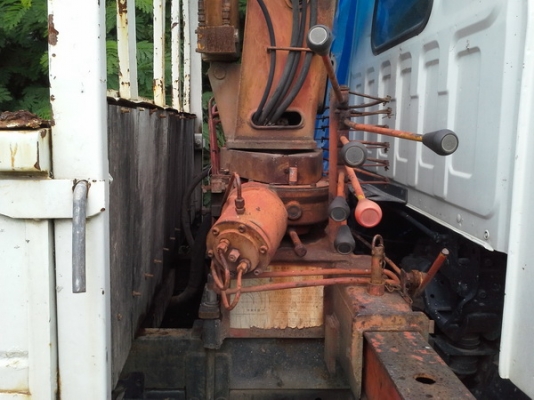 ขายด่วน รถเฮี๊ยบ ISUZU ELF เครนขนาด 2 ตัน ขายด่วน รถเฮี๊ยบ ISUZU ELF เครนขนาด 2 ตัน