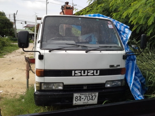 ขายด่วน รถเฮี๊ยบ ISUZU ELF เครนขนาด 2 ตัน ขายด่วน รถเฮี๊ยบ ISUZU ELF เครนขนาด 2 ตัน