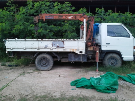 ขายด่วน รถเฮี๊ยบ ISUZU ELF เครนขนาด 2 ตัน ขายด่วน รถเฮี๊ยบ ISUZU ELF เครนขนาด 2 ตัน