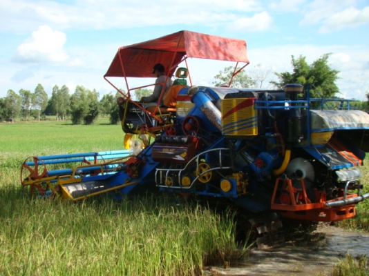 ขาย TOYOTA VIGO  Prerunner 3.0  4 ประตู สภาพใหม่ ทะเบียนปัจจุบัน พร้อมโอน เจ้าของขายเอง