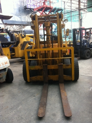 ขายโพลค์ลิฟท์  KOMATSU 3.5 ตัน