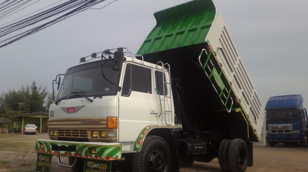 รถสวยสภาพเดิม ราคาถูก