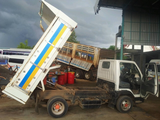 รถดั้ม 6ล้อ 4x4 Mitsubishi Canter 4WD แท้จากญี่ปุ่น รถดั้ม 6ล้อ 4x4 Mitsubishi Canter 4WD แท้จากญี่ปุ่น