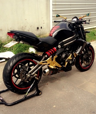 ขายด่วน er6n abs ปี 2012 แต่ง ท่อเดวิลเเท้ เกียร์โยง ราคาต่อได้ครับดีกว่าออกมือหนึ่งประหยัดค่าของแต่งไปเยอะครับ