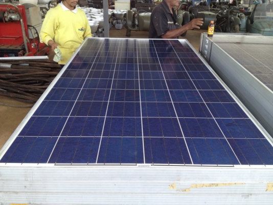 ขายแผ่นโซล่าเซลล์ (Solar cell) 285w สภาพสวย ต่อ Inverter ใช้งานได้เลย