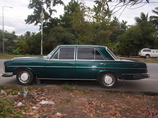 ขายรถยนต์เบนซ์ W108/250S 1965 เครืองนิสสันLD28 ดีเซล