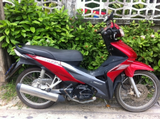 Honda wave 110i หัวฉีด ปี 52 สภาพสวย Honda wave 110i หัวฉีด ปี 52 สภาพสวย