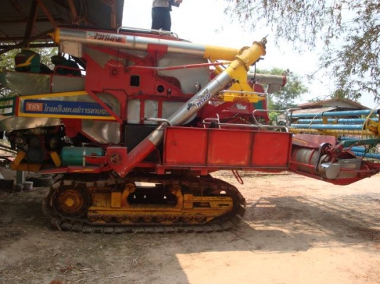 ขายรถเกี่ยวไทยเส็ง รุ่นเดี่ยวทรนงค์