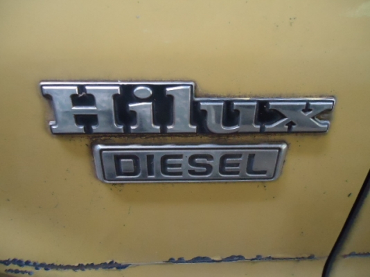 ใครเห็นใครก้อทักครับ เรื่องจริงๆ  ขายกระบะ TOYOTA ม้าดำ ปี27 เครื่องเดิมๆ CLASSIC สวยๆสภาพดี