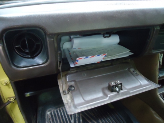 ใครเห็นใครก้อทักครับ เรื่องจริงๆ  ขายกระบะ TOYOTA ม้าดำ ปี27 เครื่องเดิมๆ CLASSIC สวยๆสภาพดี