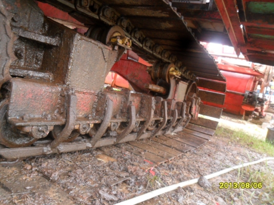 ขายรถเกี่ยวข้าวไทยเส็งยนต์อุ้ม2.0ตัน