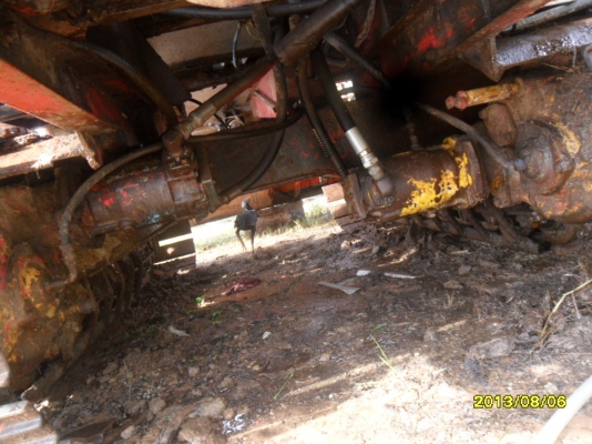 ขายรถเกี่ยวข้าวไทยเส็งยนต์อุ้ม2.0ตัน