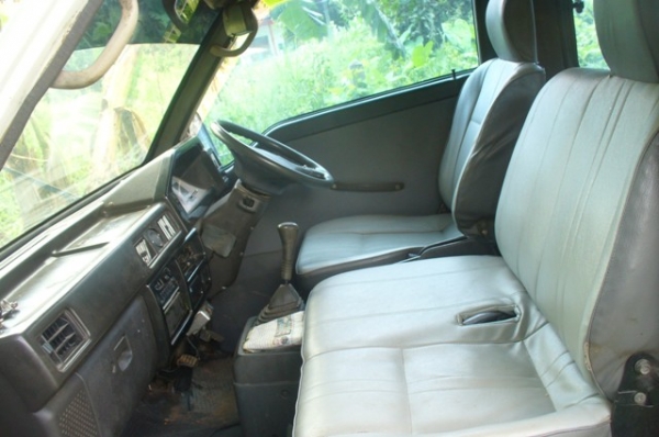 ขายรถตู้ไว้ใช้งานกันสักคันครับ ขายรถตู้ไว้ใช้งานกันสักคันครับ