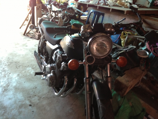 ฝากให้ดู CB 400 F ฝากให้ดู CB 400 F