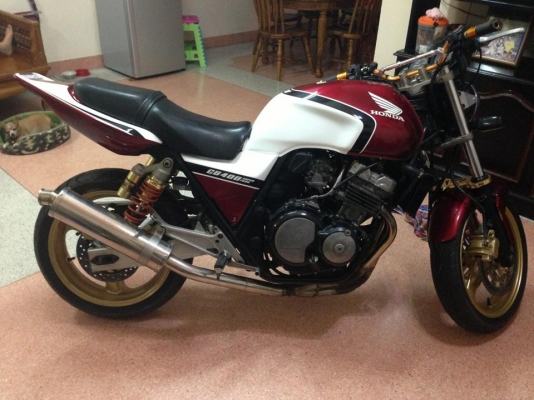 ขายด่วนๆ cb 400 93 ประกอบใหม่ๆสภาพนางฟ้าพร้อมใช้