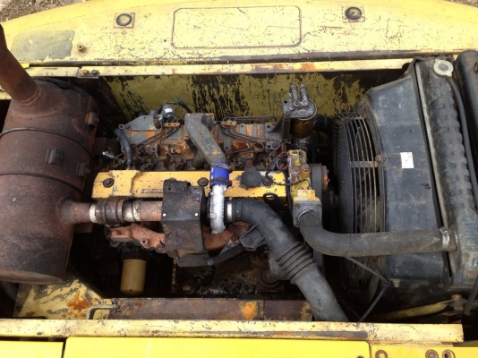 ขาย KOMATSU PC200-6 มีทะเบียน ไฟฟ้าครบ แอร์ CD