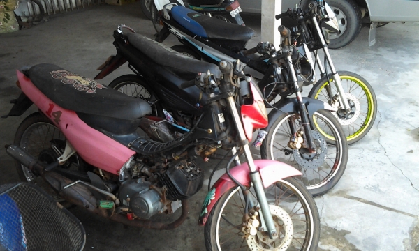 ขาย เทน่าพร้อมใช้มีทะเบียนชุดโอน 3คันคันละ 3500