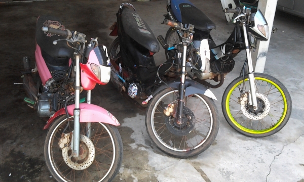 ขาย เทน่าพร้อมใช้มีทะเบียนชุดโอน 3คันคันละ 3500