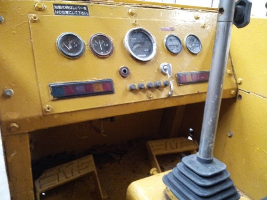 MST600 # 3070 : รถดั๊มตีนตะขาบ นำเข้าจากญี่ปุ่น by กุ้ง:TOS:081-3062283