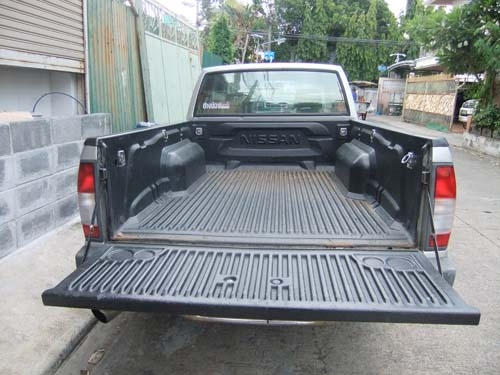 NISSAN FRONTIER CAB 3.0 ZDI กระจกไฟฟ้า เบาะกำมะหยี่ ปี 2002 พร้อมใช้ั