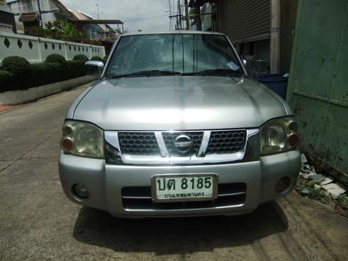 NISSAN FRONTIER CAB 3.0 ZDI กระจกไฟฟ้า เบาะกำมะหยี่ ปี 2002 พร้อมใช้ั