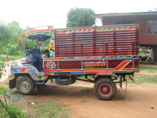ขายอีแต๋น4ล้อสวยๆคับ สภาพป้ายแดง ไม่ค่อยได้ใช้ ช่วงล่างใหญ่ ของอีซูซุเอล เล่มทะเบียนพร้อมคับ