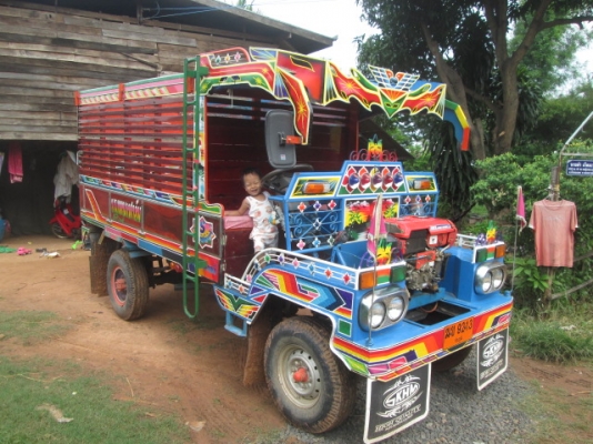 ขายอีแต๋น4ล้อสวยๆคับ สภาพป้ายแดง ไม่ค่อยได้ใช้ ช่วงล่างใหญ่ ของอีซูซุเอล เล่มทะเบียนพร้อมคับ